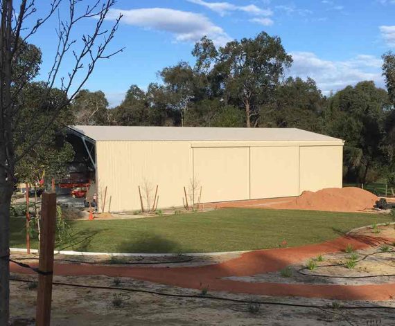 Custom garaport and sliding door farm shed in Perth, Western Australia