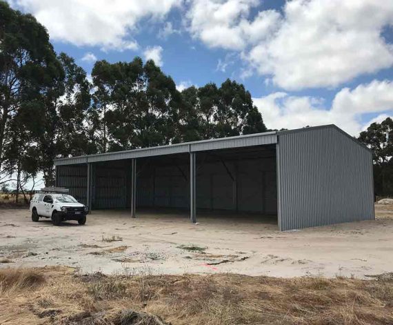 garage with open bays